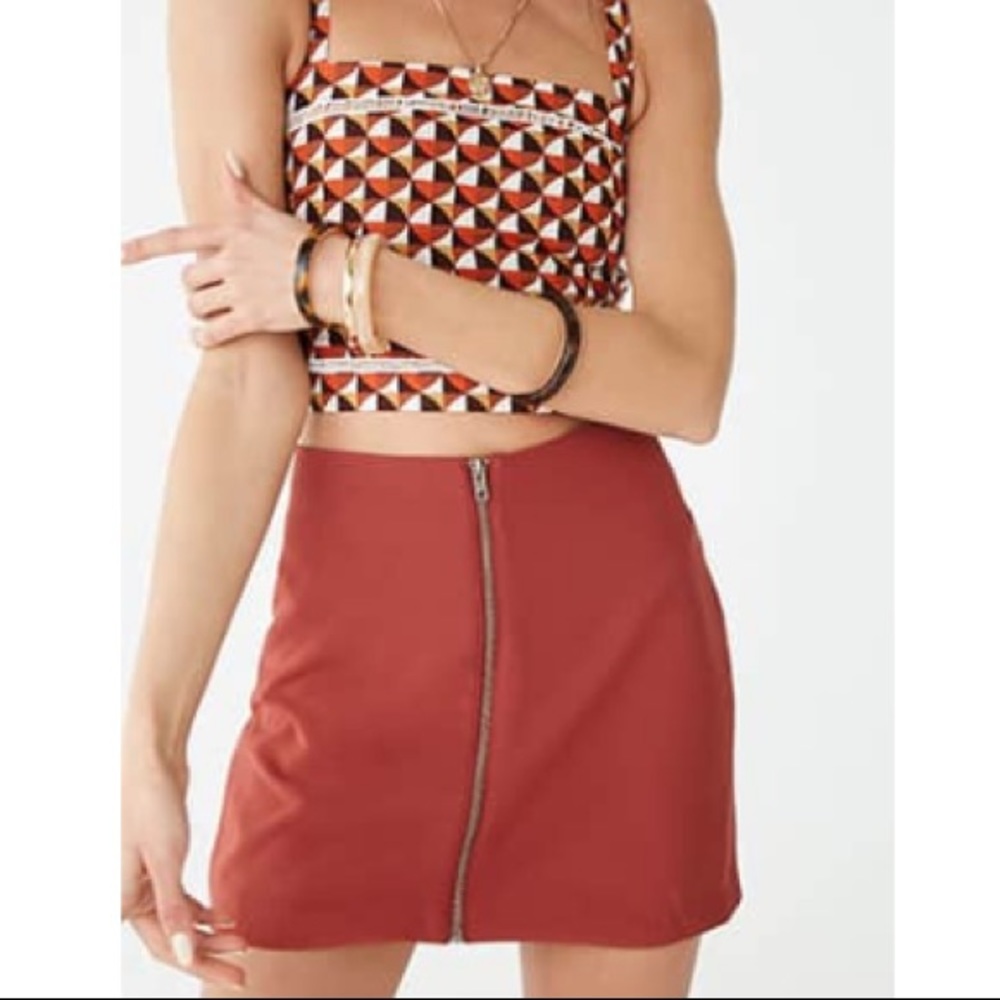 *NEW* Forever21 Mauve Mini Skirt (M)